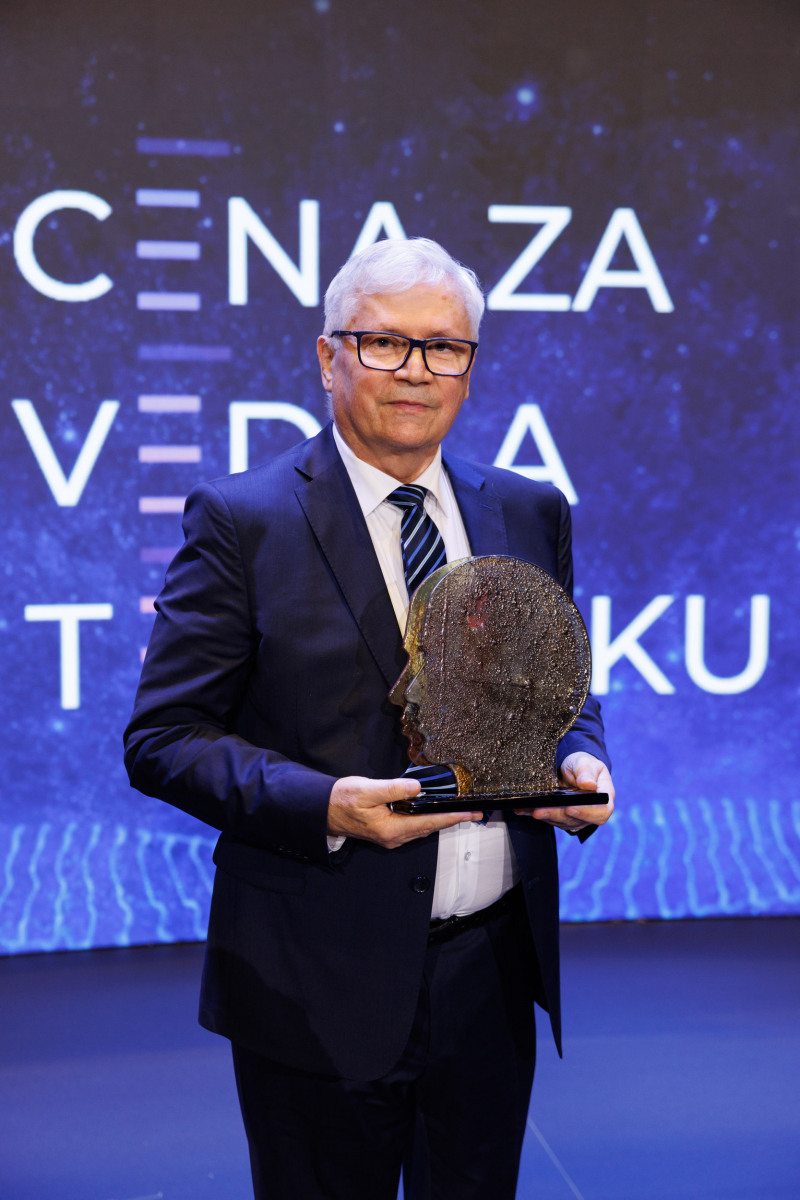 Drhc. mult. prof. Ing. Juraj Sinay, DrSc., laureát Ceny za vedu a techniku 2025 v kategórii Celoživotné zásluhy v oblasti vedy a techniky. Zdroj: CVTI SR