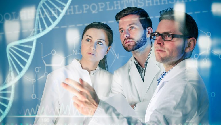 Skupina vedcov v laboratóriu. Genetické inžinierstvo, inovácie. Zdroj: iStockphoto.com