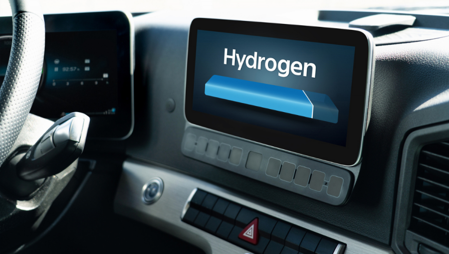 Palubná doska nákladného vozidla s indikáciou hladiny vodíka. Ilustračná foto. Zdroj: iStockphoto.com