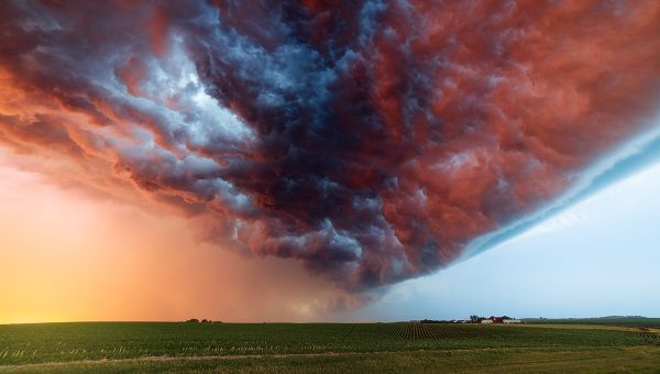 Oblaky naznačujúce búrku. Zdroj: iStockphoto.com