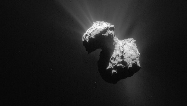 Kométa 67P/Čurjumov-Gerasimenko, ako ju videla sonda Rosetta. Zdroj: ESA/Rosetta/NAVCAM