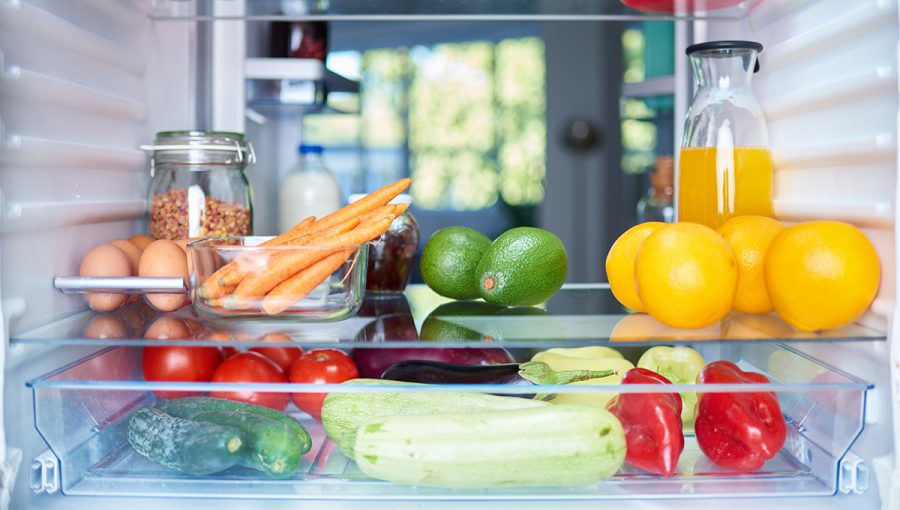 Ovocie a zelenina v chladničke. Zdroj: iStockphoto.com
