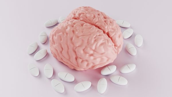 3D ilustrácia - Mozog obklopený liekmi. Zdroj: iStockphoto.com