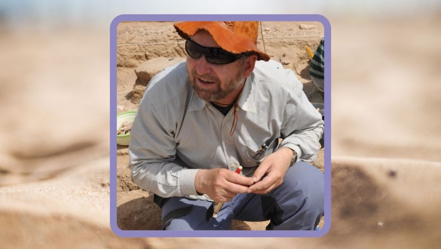Archeológ Matej Ruttkay pri archeologických prácach v teréne. Zdroj: M. Ruttkay