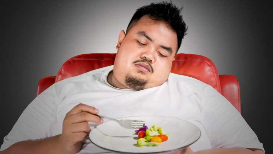 Ľudia, stravujúci sa v noci, trpia častejšími výkyvmi nálad a obezitou. Zdroj: iStockphoto.com