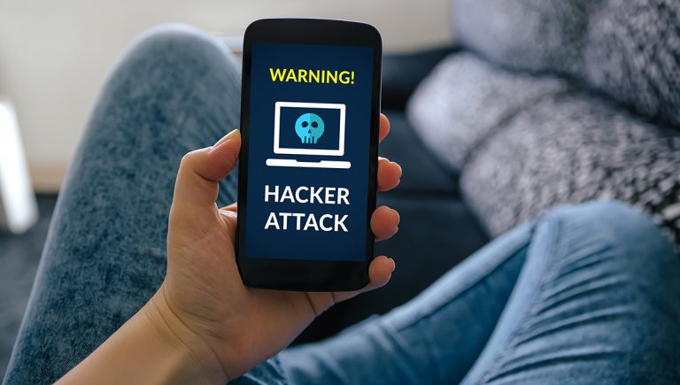 Oznámenie o hackerskom útoku. Zdroj: iStockphoto.com