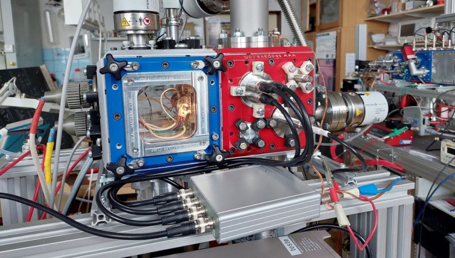 Laboratórna verzia hmotnostného spektometra HANKA. Zdroj: AV ČR