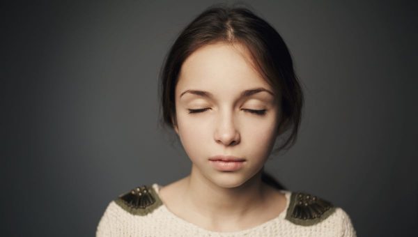 Zvyčajne postihuje okohybné svaly očí, svaly hrdla a končatín. U detí sa prejavuje najmä príznakmi slabosti extraokulárneho svalstva. Zdroj: iStockphoto.com