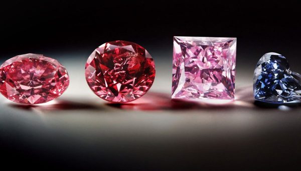 Farebné diamanty z diamantovej bane Argyle.