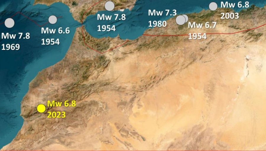 Epicentrá zemetrasení od roku 1900, ktoré mali momentové magnitúdom Mw väčšie ako 6.5. Zdroj: USGS, Peter Moczo