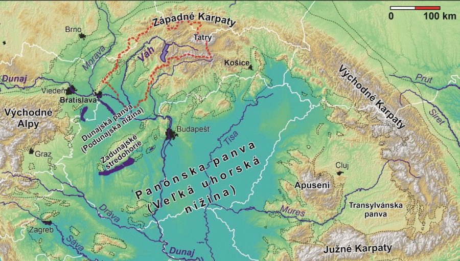 Dnešné povodie Váhu a predpokladaný rozsah Turčianskeho jazera v období pred 10,7 až 6,7 milióna rokmi. Zdroj: UK v Bratislave