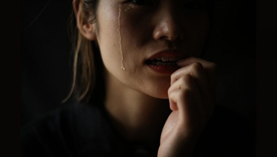 Ženské slzy obsahujú chemický signál, ktorý blokuje u mužov špecifickú agresiu. Zdroj: iStockphoto.com