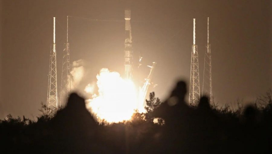 Štart rakety Falcon 9 s misiou PACE. Zdroj: www.novinky.cz