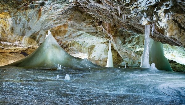 Najstarší ľad v Dobšinskej ľadovej jaskyni má 2600 rokov. Foto: Michal Rengevič