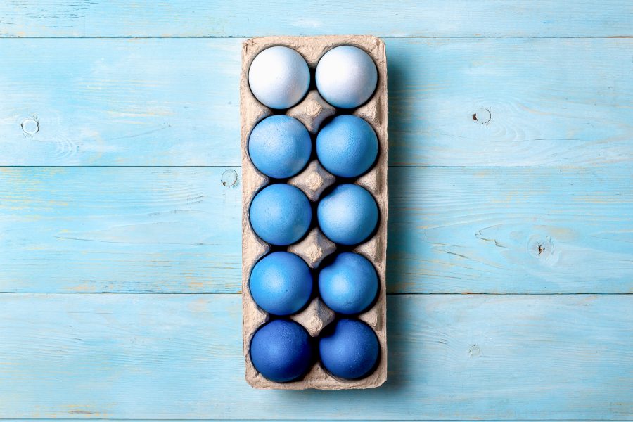 Na farbenie vajíčok môžete použiť aj zeleninu či ovocie. Zdroj: iStockphoto.com