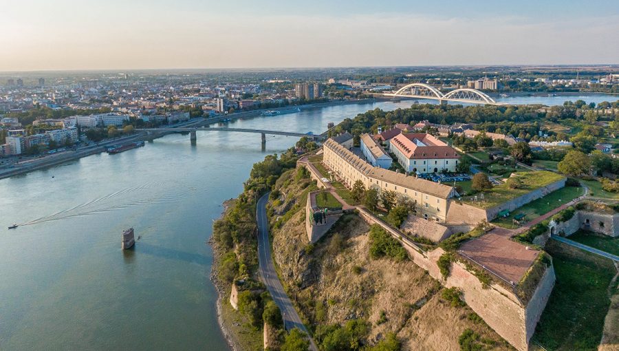 Petrovaradínska pevnosť a Dunaj. Zdroj: iStockphoto.com