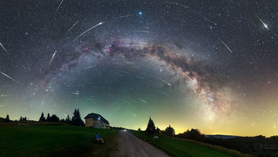 Maximum meteorického roja Perzeidy v roku 2016 z Parku tmavej oblohy Veľká Fatra na Slovensku.