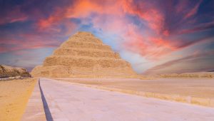 Džoserova pyramída v Sakkáre. Zdroj: iStockphoto.com