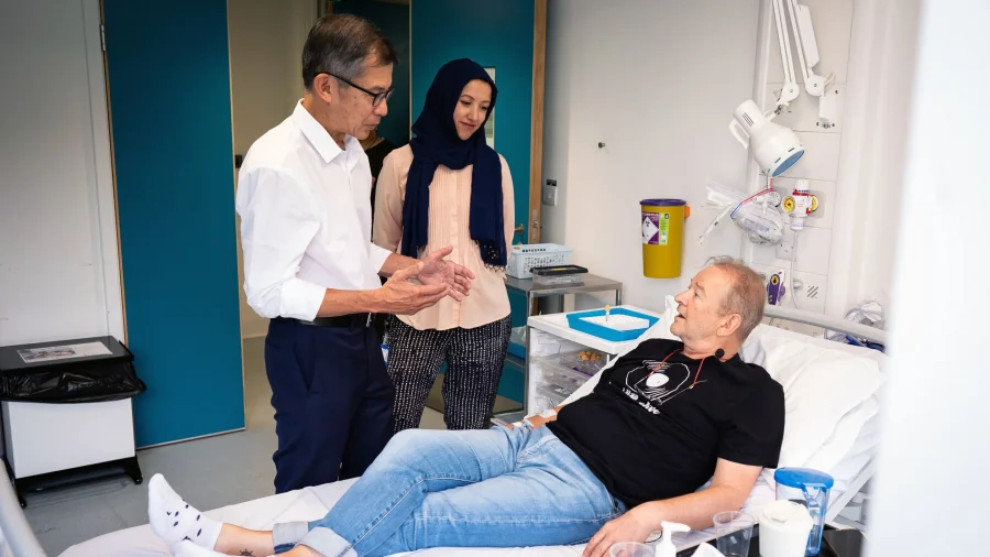 Muž z Londýna ako prvý dostal novú vakcínu proti rakovine v rámci klinického skúšaniaAaron Chown/PA