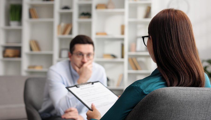 Sedenie u psychológa. Zdroj: iStockphoto.com