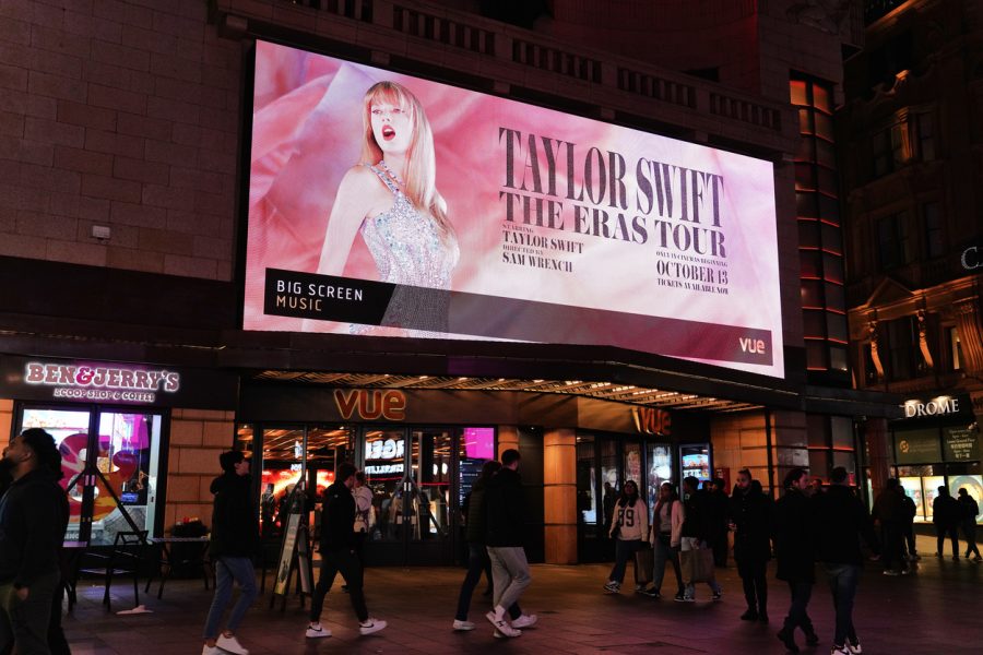 Taylor Swift na billboarde. Zdroj: iStock. Autor: OGULCAN AKSOY