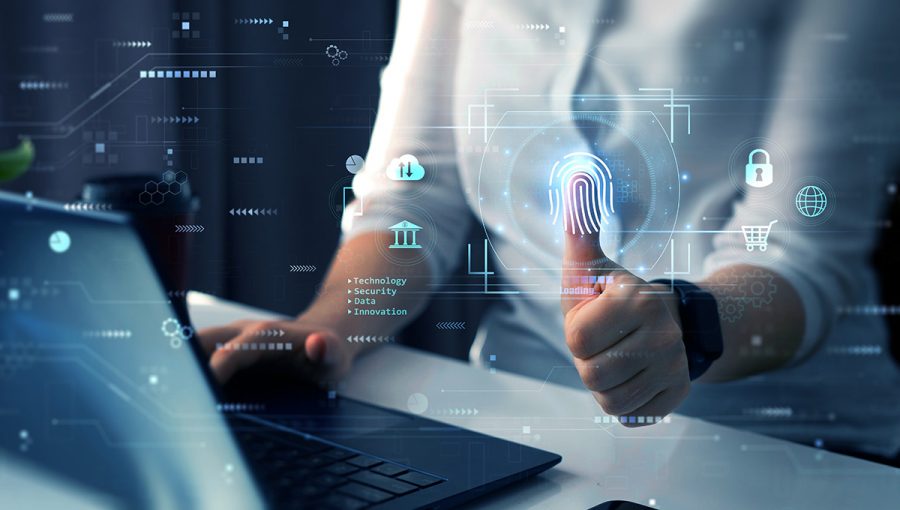 Prístup k dátam cez odtlačok prsta. Zdroj: iStock.com/Galeanu Mihai