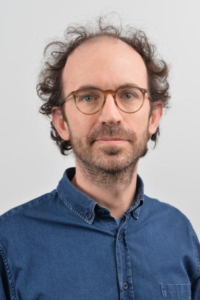 Hlavný autor výskumu, genetik Alex de Mendoza. Zdroj: Queen Mary University of London