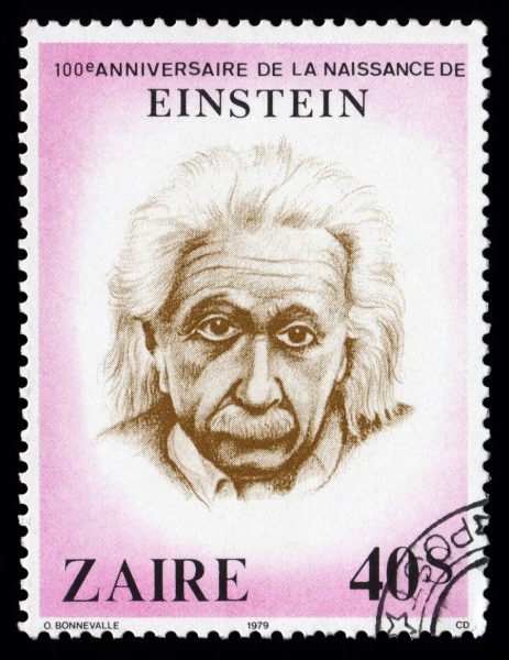 Portrét Alberta Einsteina na poštovej zmánke. Zdroj: iStock/TonyBaggett
