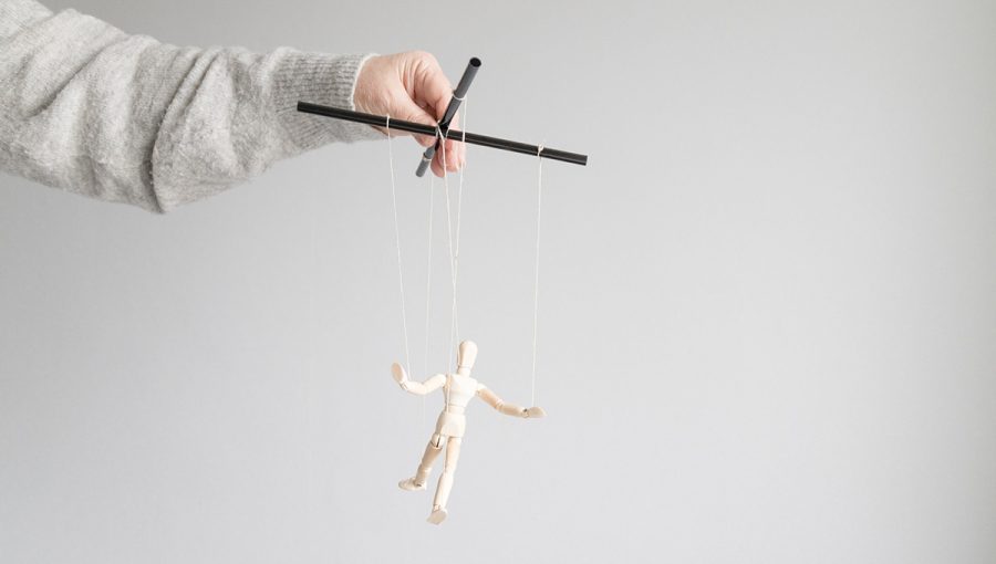 Drevená bábka. Zdroj: iStock.com/Irina Shatilova