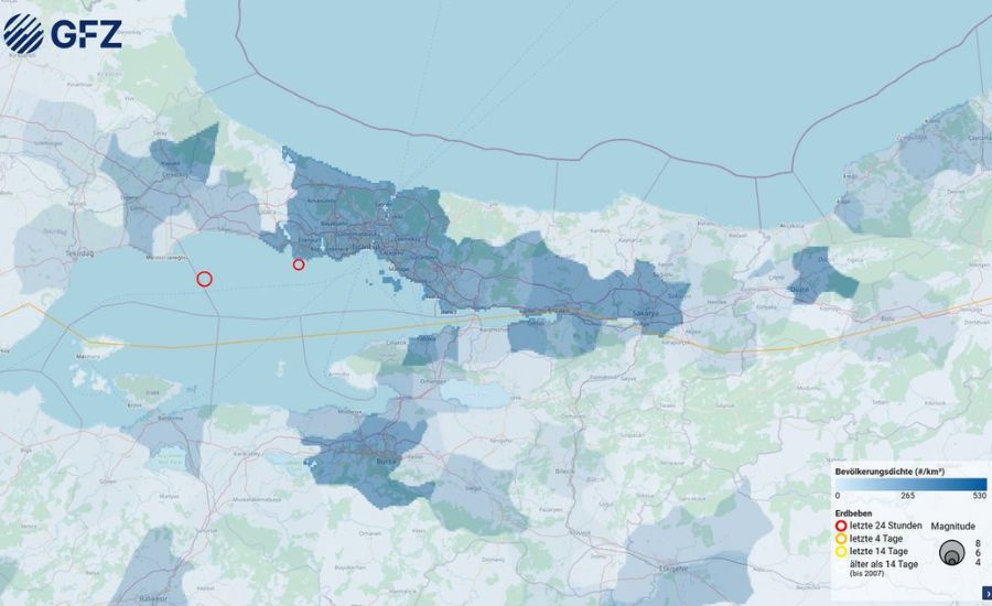 Poloha a intenzita zemetrasení s magnitúdom 6,2 a 5,3 v Marmarskom mori pri Istanbule 23. apríla 2025, znázornená je aj hustotou obyvateľstva.
