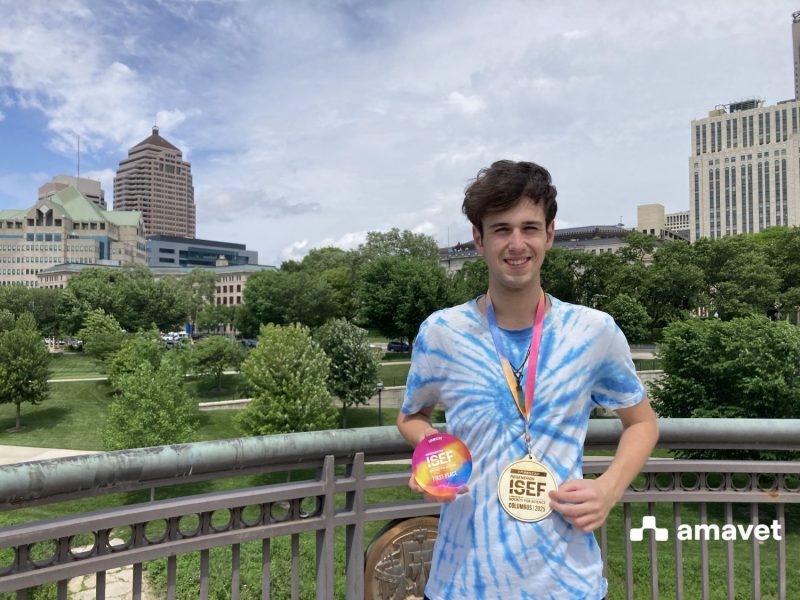 Absolútny víťaz Regeneron ISEF 2025 Adam Kovaľčík. Zdroj: AMAVET