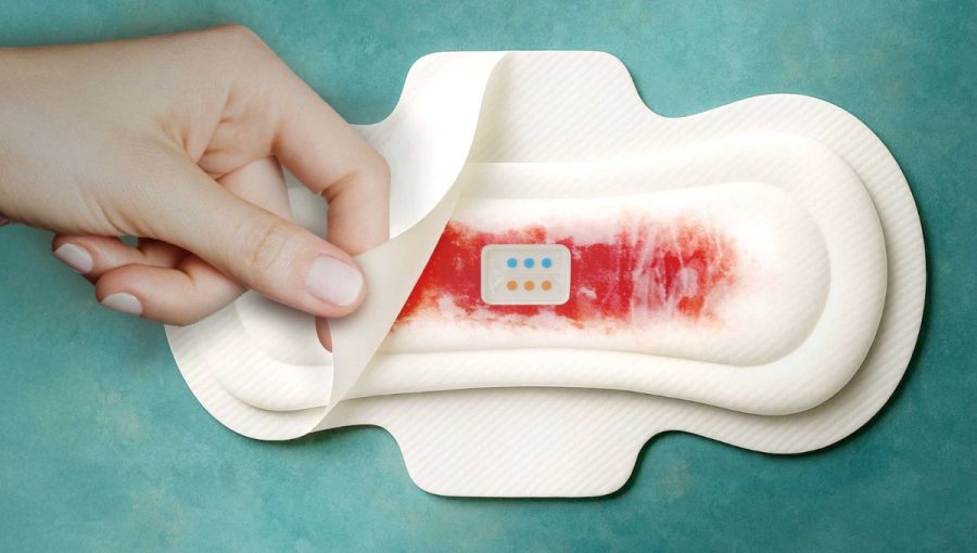 Farebné zmeny na hygienickej vložke sa dajú zistiť okom alebo odfotografovať smartfónom a vyhodnotiť priamo v aplikácii. Prototyp bude mať na testovacom prúžku bodku s kontrolným bodom pre každý biomarker. Obrázok, vytvorený umelou inteligenciou: Lucas Dosnon a Josef Kuster/ETH Zürich.