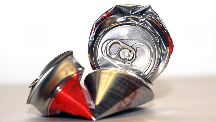 Plechovky. Zdroj: iStock.com/Mayerberg