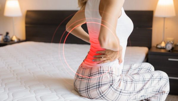 Bolesť chrbta. Zdroj: iStockphotos.com. Autor: grinvalds