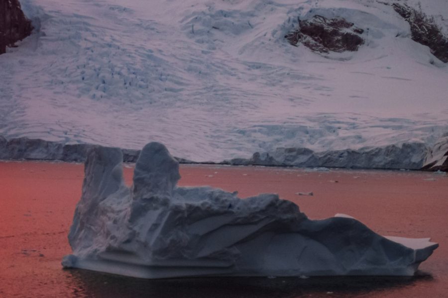 Červené soľankové jazero na Anktaktíde. Zdroj: iStock/avstraliavasin