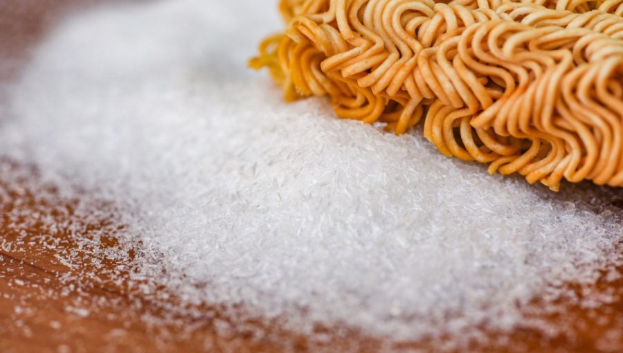 Glutamán sódny. Zdroj: iStock/panida wijitpanya