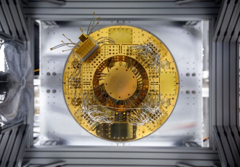 Detail kvantového počítača VLQ.