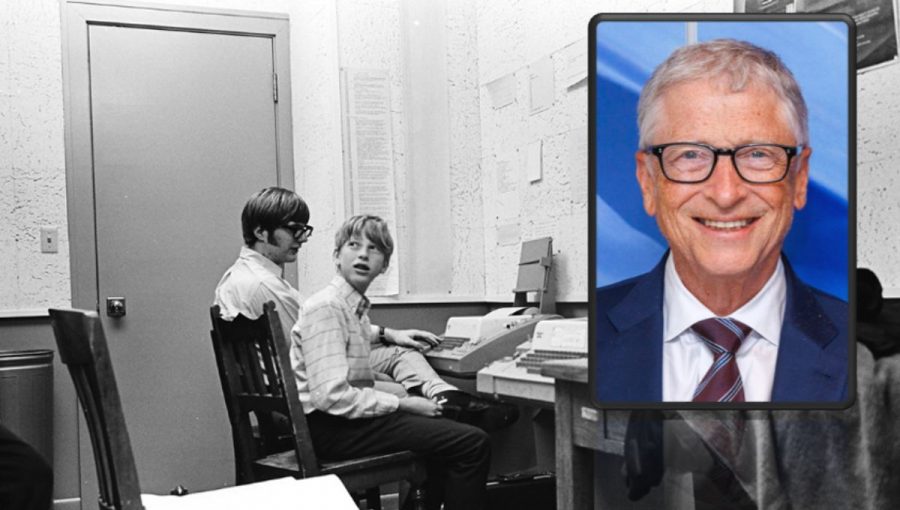 Gates (vpravo) a Paul Allen (vľavo) sediaci pri termináloch Teletype Model 33 ASR na škole Lakeside v roku 1970. Zdroj: Wikipedia.org