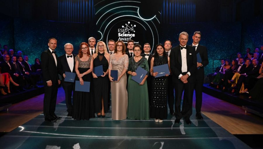 Finalisti ocenenia ESET Science Award 2025 s Richardom Markom a Edwardom Moserom.