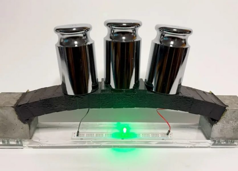 Elektrónovo vodivá konštrukcia na báze uhlíkového betónu. Zdroj: MIT