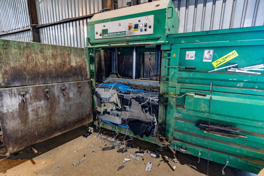 Z elektroodpadu sa získavajú rôzne materiály. Zdroj: archív Arguss