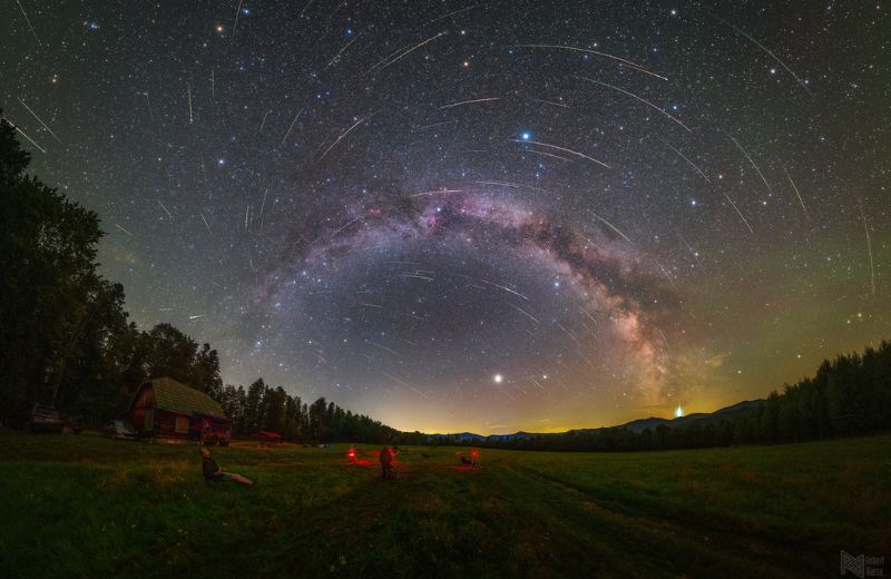 Meteorický roj Perzeidy v roku 2021.