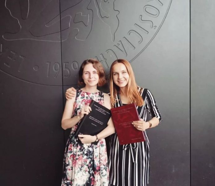 Po obhajobe dizertačnej práce na Lekárskej fakulte UPJŠ.