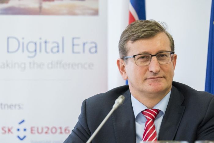 Vedúci zastúpenia Európskej komisie na Slovensku Dušan Chrenek Foto: TASR / Jakub Kotian