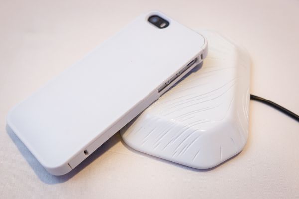 Clay Next - bezdrôtová keramická nabíjačka na mobilné telefóny