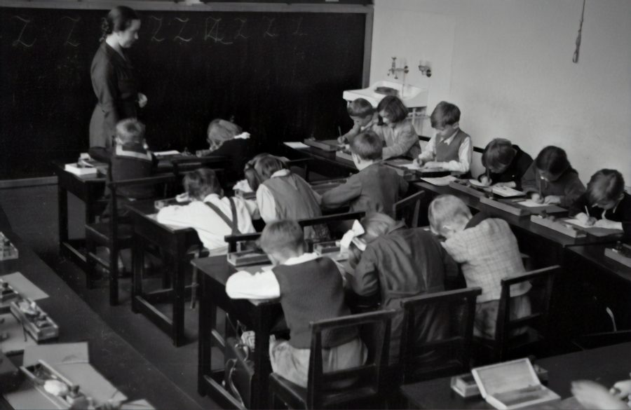 Ilustračné foto, škola v roku 1935. Zdroj: Rakúska národná knižnica, Unsplash