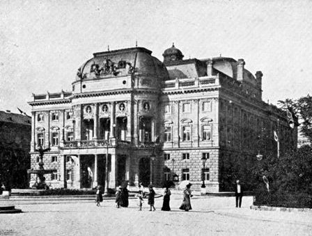 Budova Mestského divadla (dnešná Historická budova SND) v Bratislave