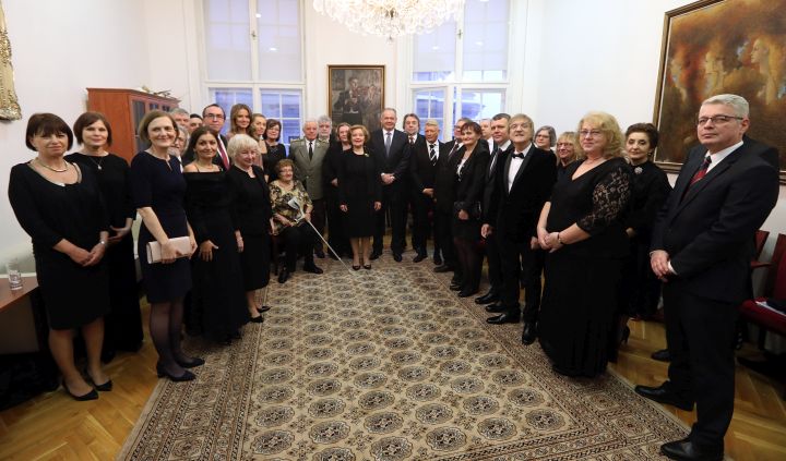 Prezident Andrej Kiska udelil štátne vyznamenania 30 osobnostiam