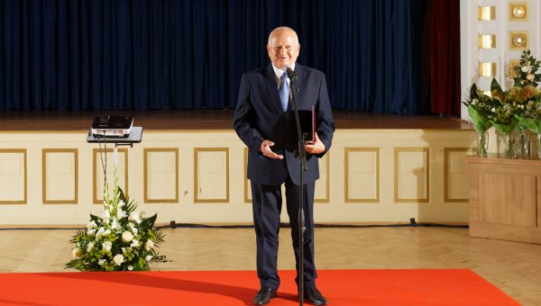 Emil Spišák počas slávnostného odovdzdávania ocenenia Vedec roka SR 2019. Foto: Marián Zelenák, CVTI SR