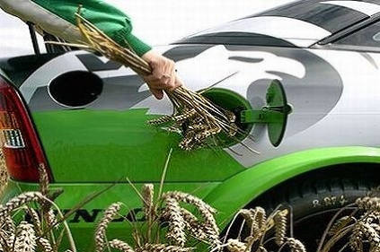 Kvapalné biopalivá majú v súčasnosti využitie hlavne v doprave (zdroj: apexeco.com)